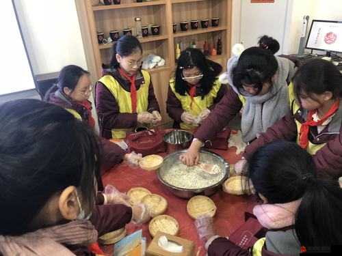 从厨房一路干到客厅好吗：一场别开生面的家庭清洁之旅