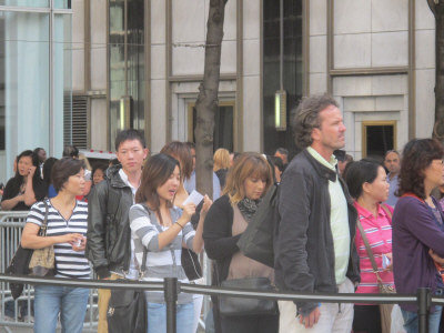 iPhone5美国开卖 店员感谢中国超强购买力